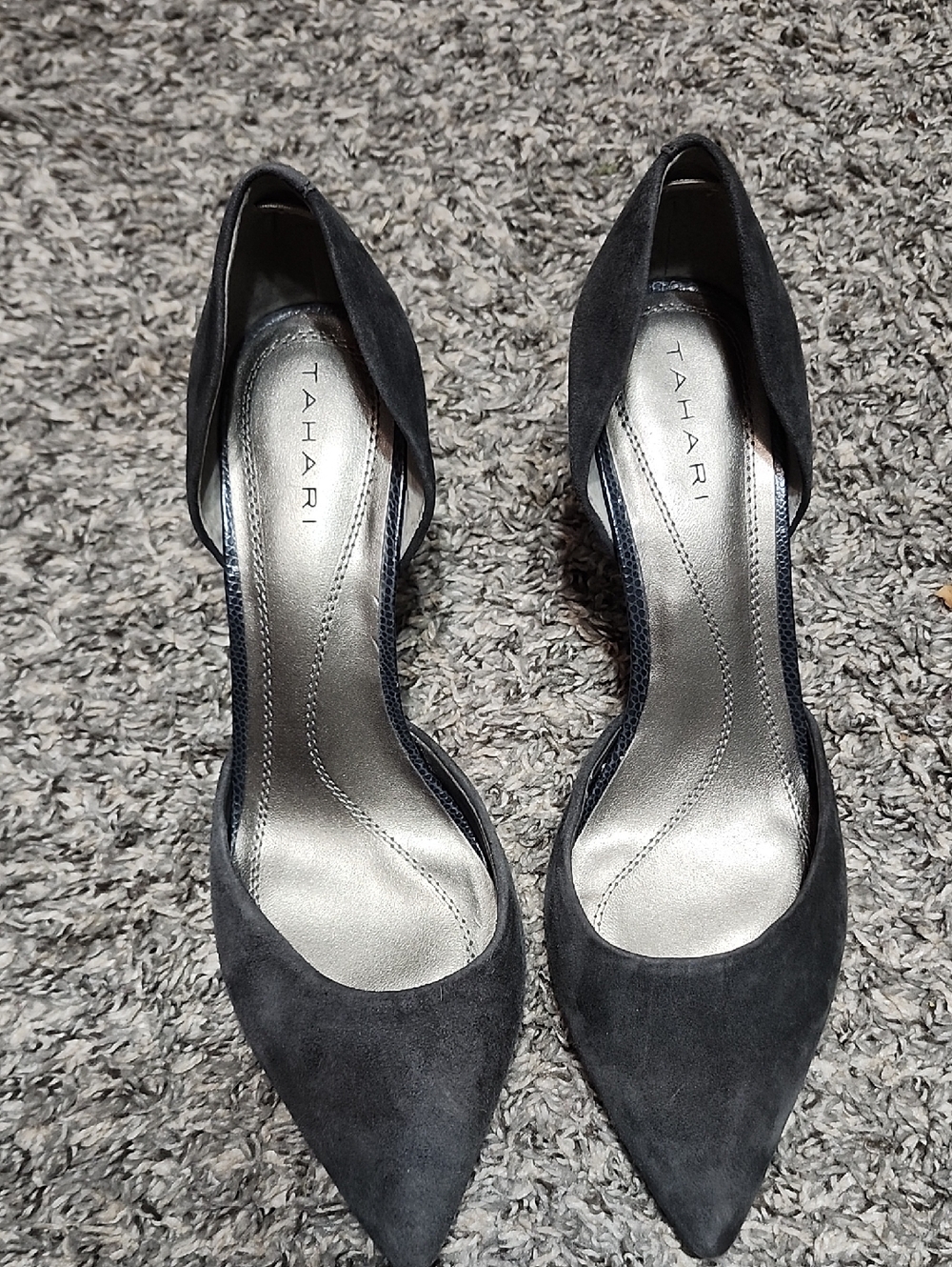 Tahari Women's  Pointed Toe D'Orsay Pumps